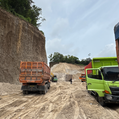 Harga pasir dan material alam terbaru Juni 2026